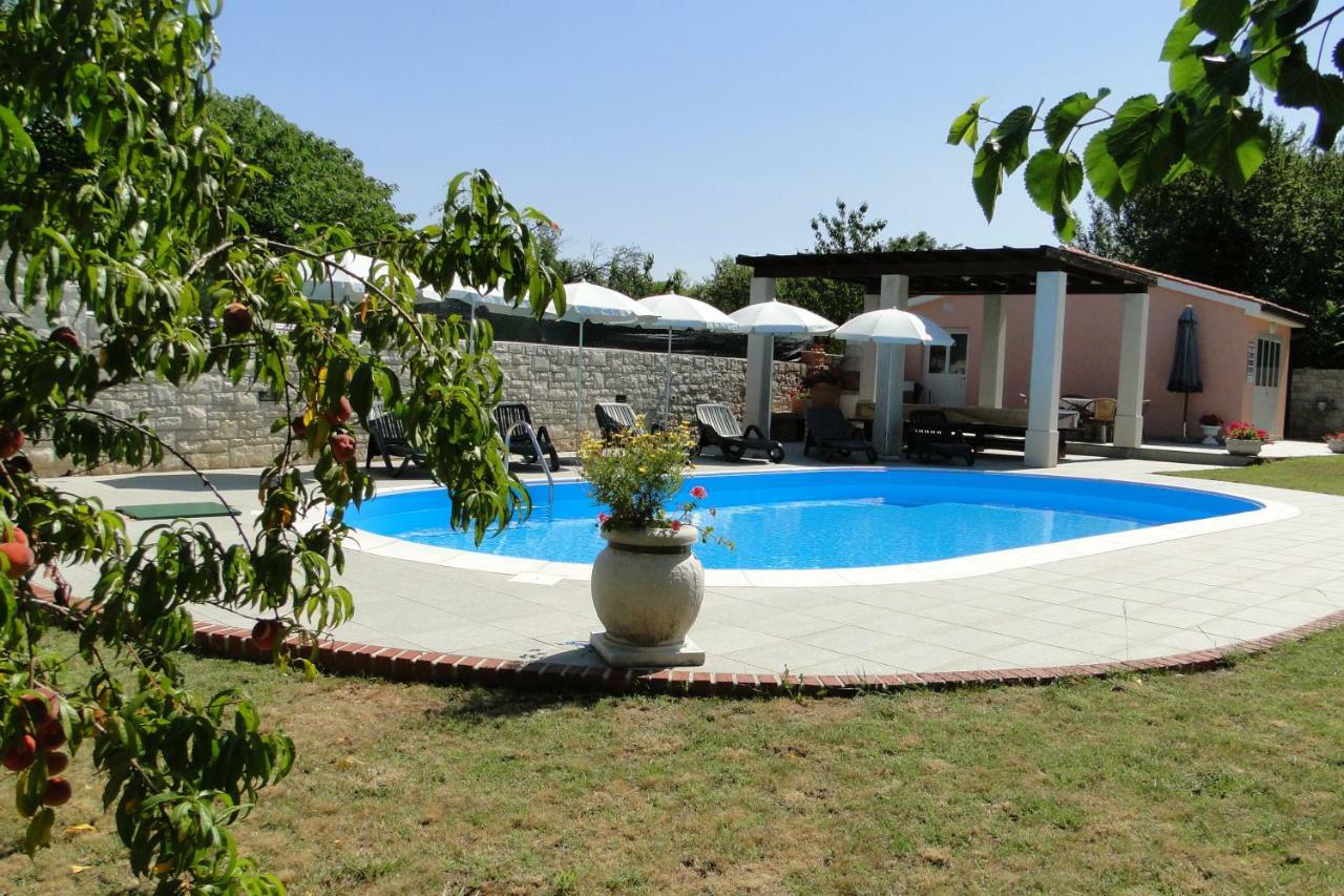 Apartments Villa Maran Umago Exterior foto