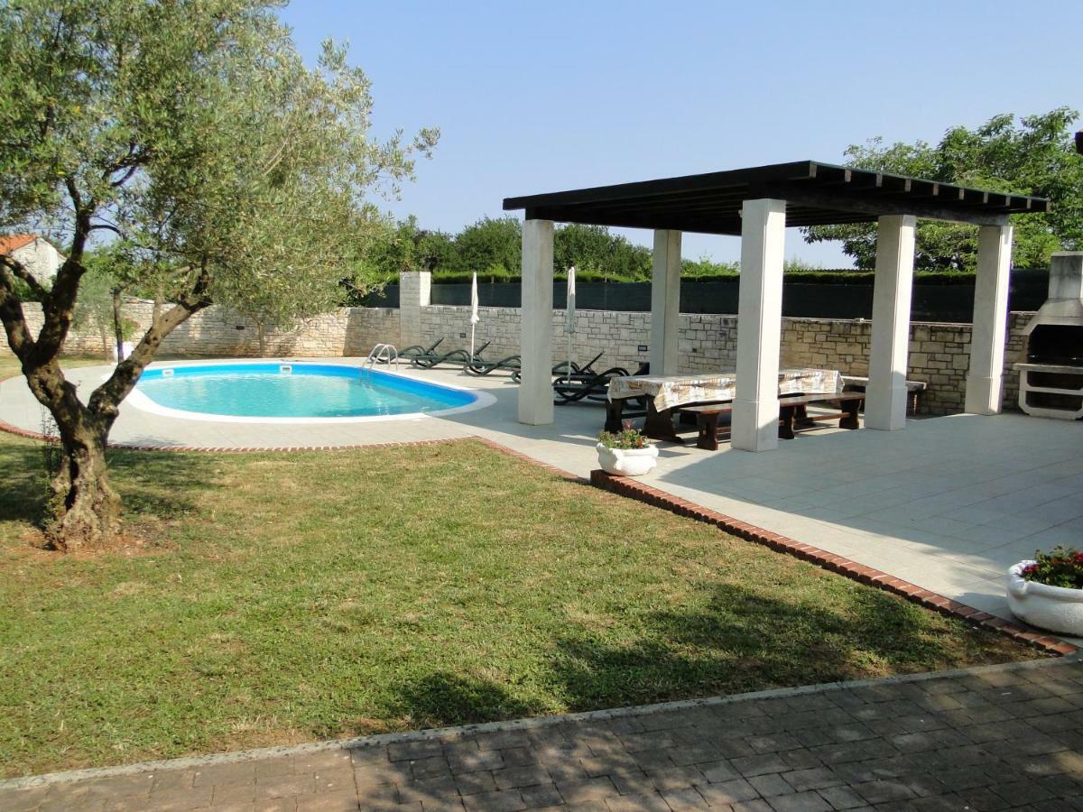 Apartments Villa Maran Umago Exterior foto