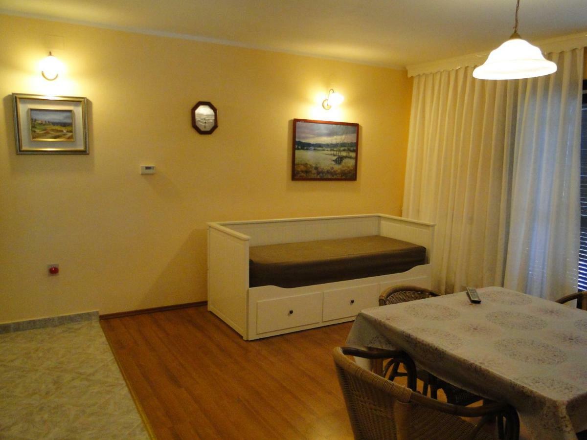 Apartments Villa Maran Umago Exterior foto